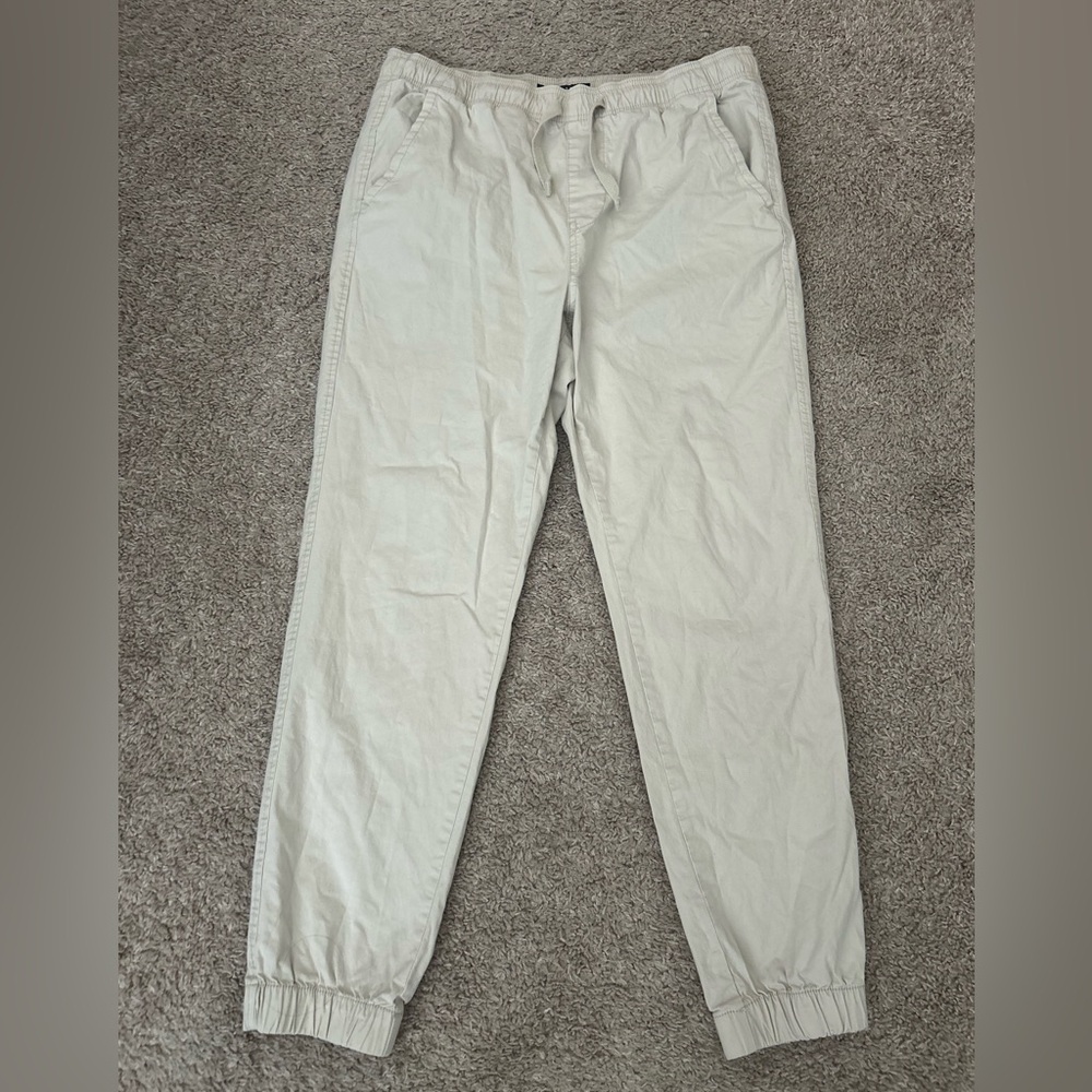 Aeropostale Men's Light Gray Chinos